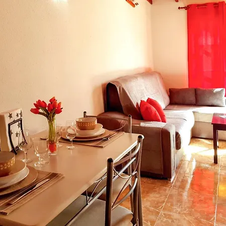 Modern In - 65 Sqm - Mountain View アパート